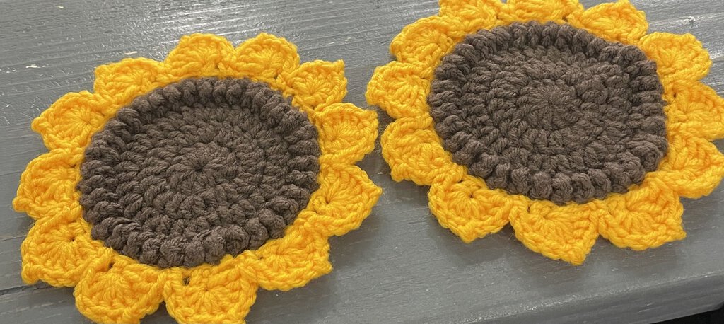 set of 4 sunflower coasters - crochet