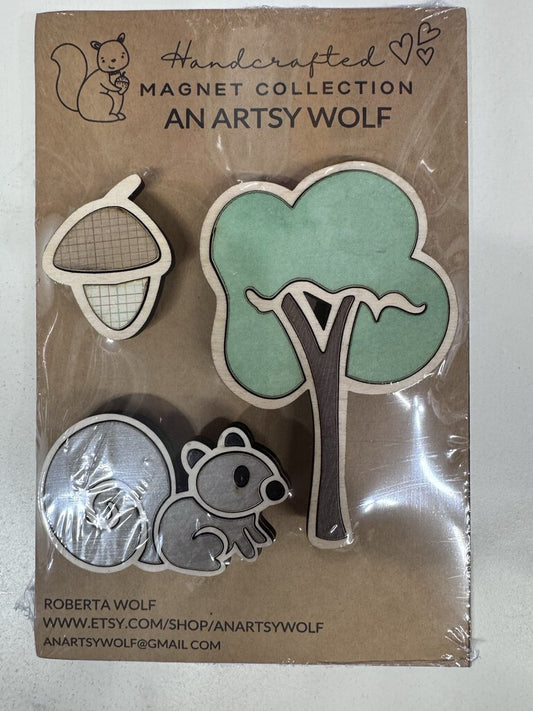 Squirrel magnet set