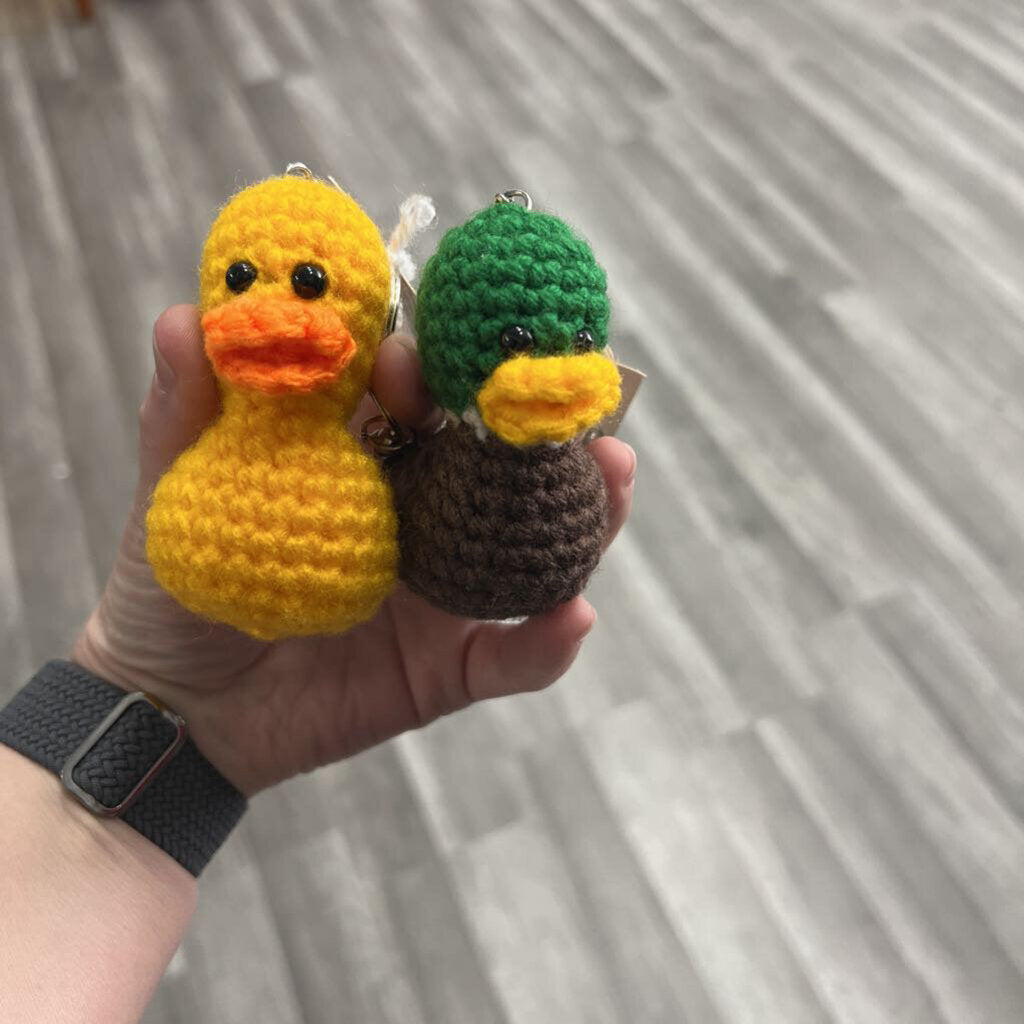 Mini duck keychain