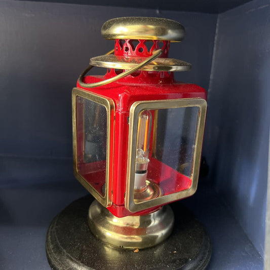 Lantern - small red w/flicker flame bulb