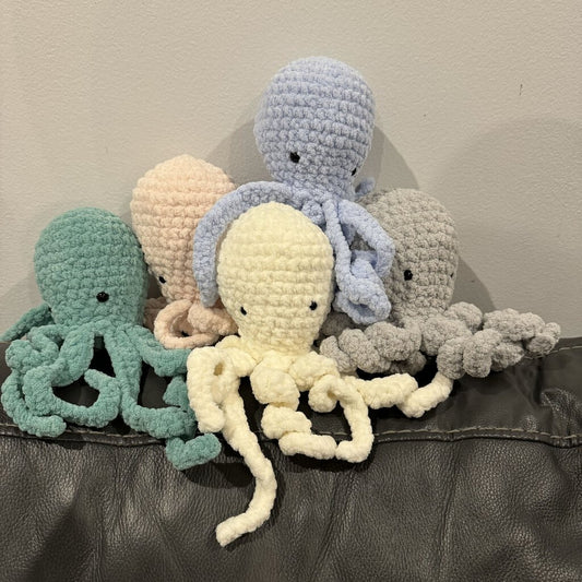 Mini baby blue octopus